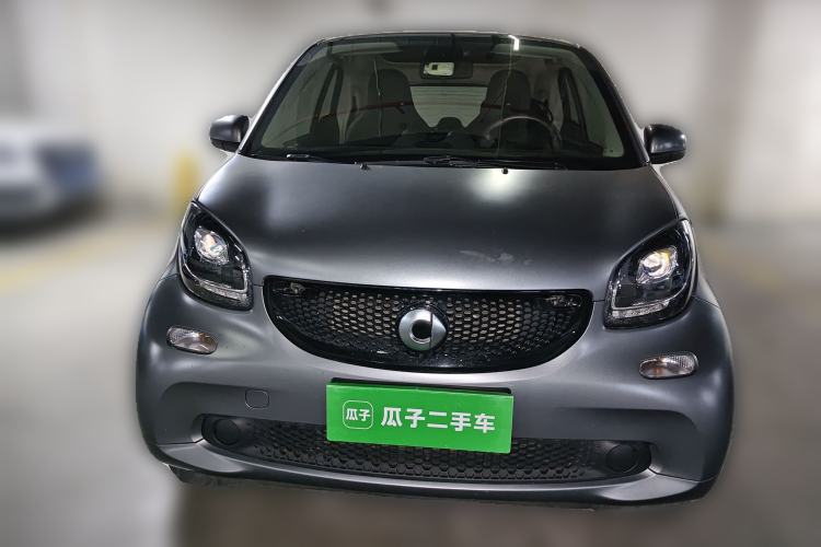 Used smart fortwo 2019 0.9T 66kW Hardtop Engine Version China VI Emission Standard Front