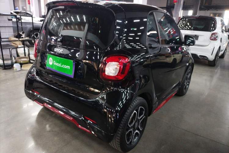 Used smart fortwo 2019 0.9T 66kW Hardtop Wind Power Edition China VI Rear Right 45 Deg