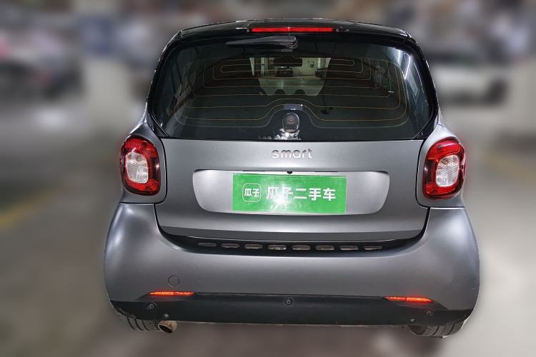 Used smart fortwo 2019 0.9T 66kW Hardtop Engine Version China VI Emission Standard Rear