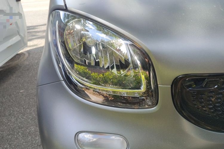 Used smart fortwo 2019 0.9T 66kW Hardtop Wind Power Edition China VI Right Front Headlight