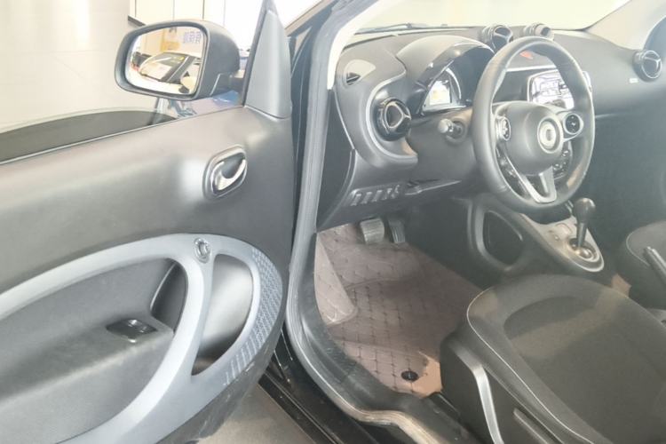 Used smart fortwo 2019 0.9T 66kW Hardtop Wind Power Edition China VI Driver Seat