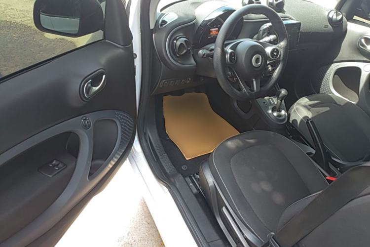 Used smart fortwo 2019 0.9T 66kW Hardtop Wind Power Edition China VI Driver Seat