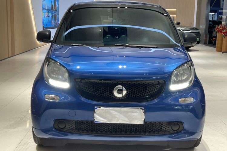 Used smart fortwo 2019 0.9T 66kW Hardtop Wind Power Edition China VI Engine Bay