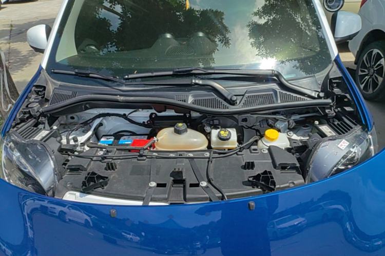 Used smart fortwo 2019 0.9T 66kW Hardtop Wind Power Edition China VI Engine Bay