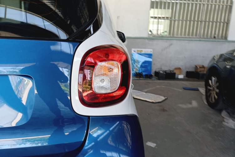 Used smart fortwo 2019 0.9T 66kW Hardtop Wind Power Edition China VI Exterior 1