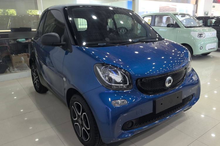 Used smart fortwo 2019 0.9T 66kW Hardtop Wind Power Edition China VI Exterior 2