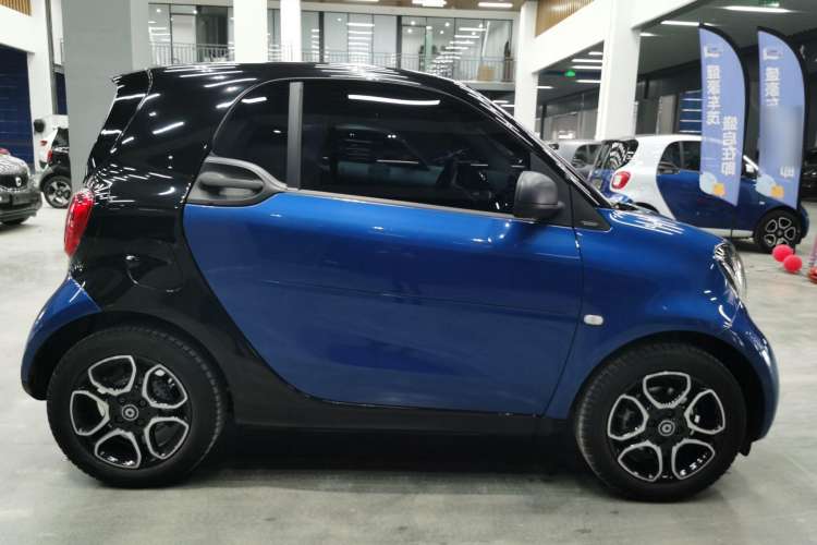 Used smart fortwo 2019 0.9T 66kW Hardtop Wind Power Edition China VI Exterior 2