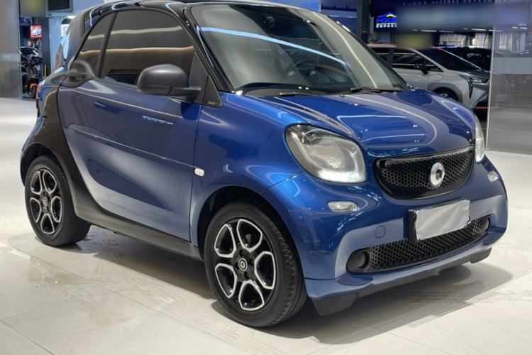 Used smart fortwo 2019 0.9T 66kW Hardtop Wind Power Edition China VI Exterior 4