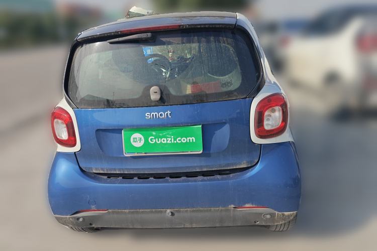 Used smart fortwo 2019 0.9T 66kW Hardtop Wind Power Edition China VI Exterior 4