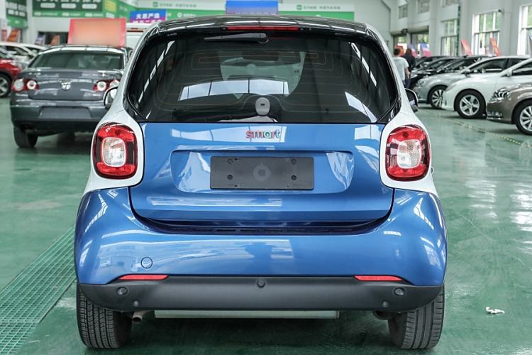 Used smart fortwo 2019 0.9T 66kW Hardtop Wind Power Edition China VI Exterior 7
