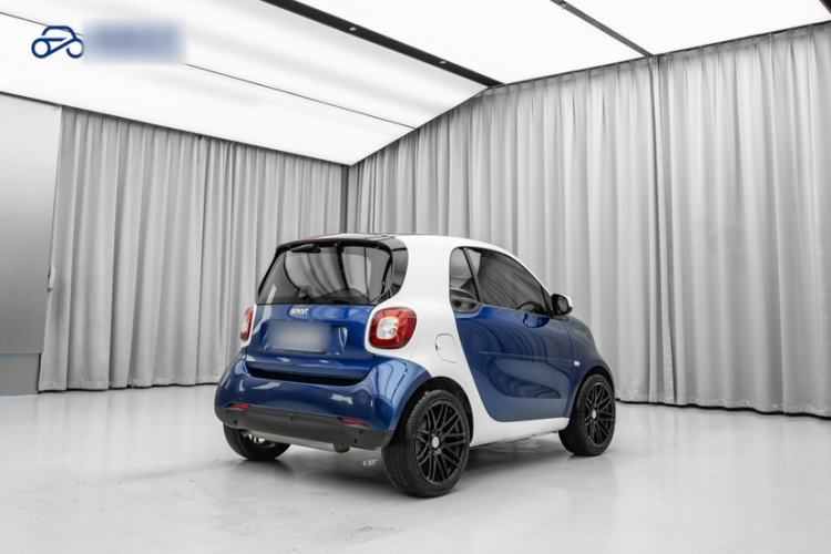 Used smart fortwo 2019 0.9T 66kW Hardtop Wind Power Edition China VI Exterior 7