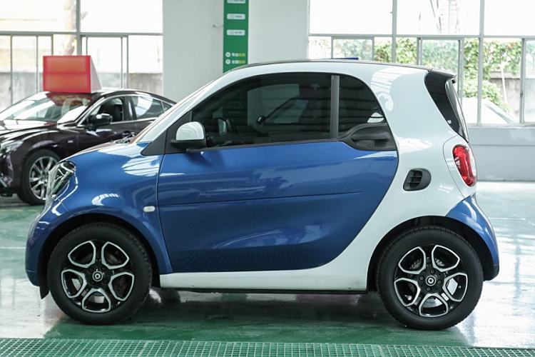 Used smart fortwo 2019 0.9T 66kW Hardtop Wind Power Edition China VI Exterior 8