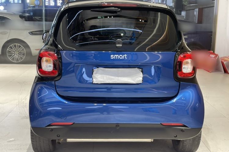 Used smart fortwo 2019 0.9T 66kW Hardtop Wind Power Edition China VI Exterior 9