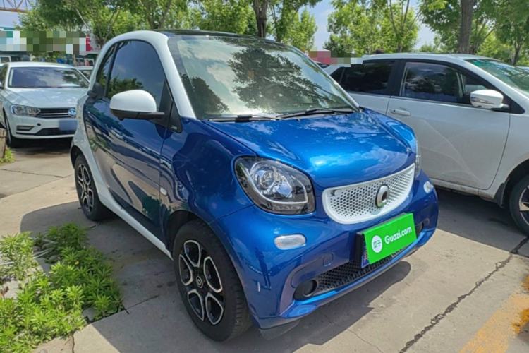 Used smart fortwo 2019 0.9T 66kW Hardtop Wind Power Edition China VI Front Right 45 Deg