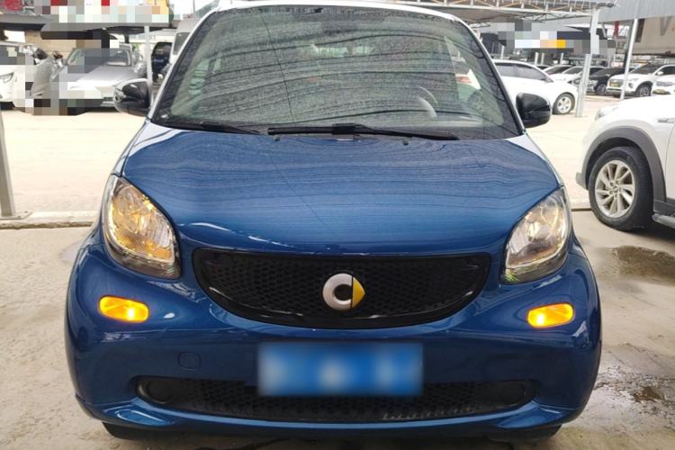 Used smart fortwo 2019 0.9T 66kW Hardtop Wind Power Edition China VI Front
