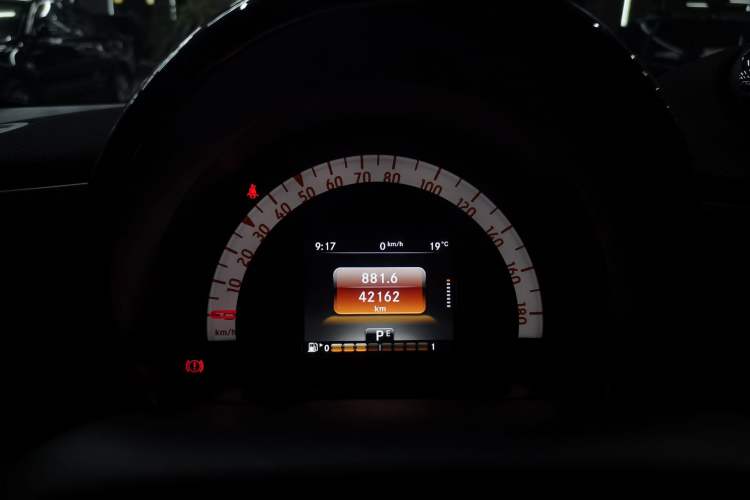 Used smart fortwo 2019 0.9T 66kW Hardtop Wind Power Edition China VI Instrument Cluster