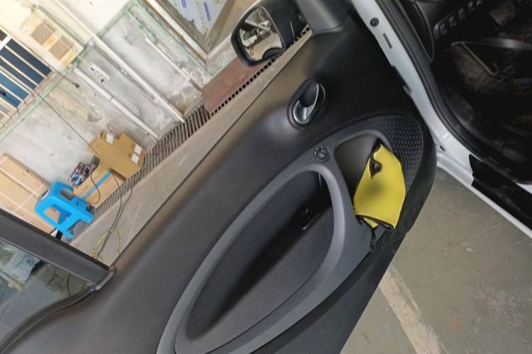 Used smart fortwo 2019 0.9T 66kW Hardtop Wind Power Edition China VI Interior 5