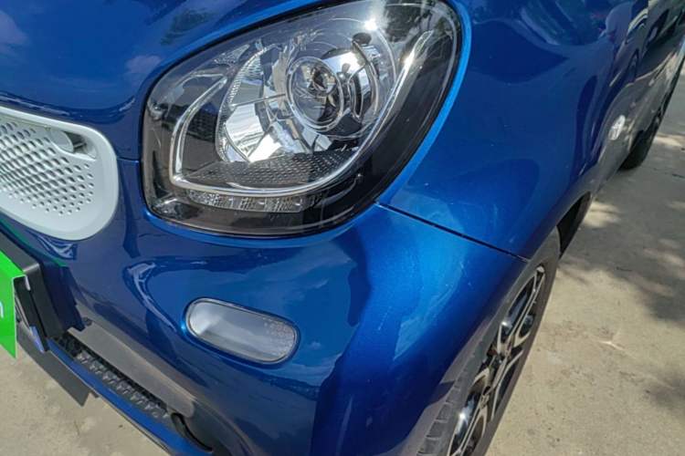 Used smart fortwo 2019 0.9T 66kW Hardtop Wind Power Edition China VI Left Front Headlight
