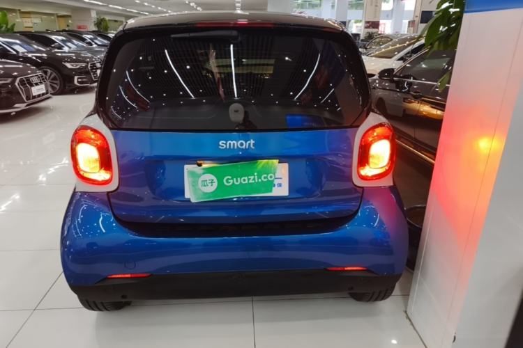 Used smart fortwo 2019 0.9T 66kW Hardtop Wind Power Edition China VI Rear