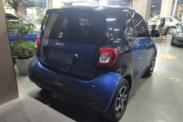 Used smart fortwo 2019 0.9T 66kW Hardtop Wind Power Edition China VI Rear Right 45 Deg