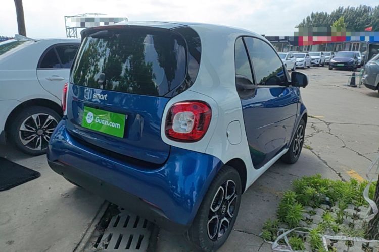 Used smart fortwo 2019 0.9T 66kW Hardtop Wind Power Edition China VI Rear Right 45 Deg