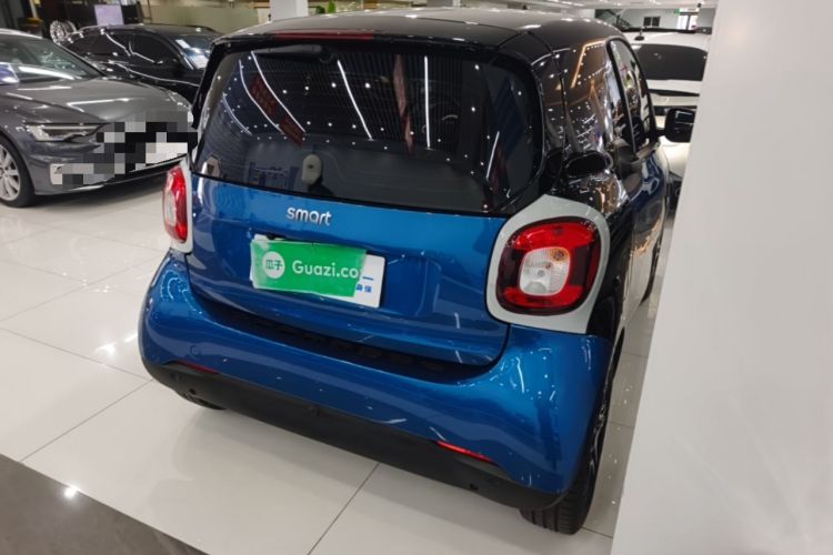 Used smart fortwo 2019 0.9T 66kW Hardtop Wind Power Edition China VI Rear Right 45 Deg