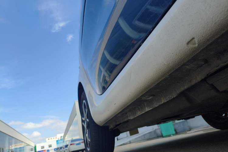 Used smart fortwo 2019 0.9T 66kW Hardtop Wind Power Edition China VI Right Side Sill