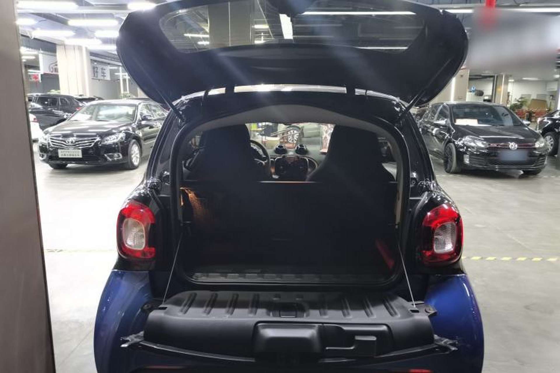 Used smart fortwo 2019 0.9T 66kW Hardtop Wind Power Edition China VI Trunk