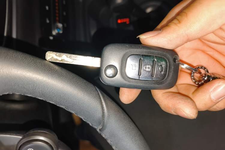 Used smart fortwo 2019 0.9T 66kW Hardtop Wind Power Edition China VI Vehicle Key
