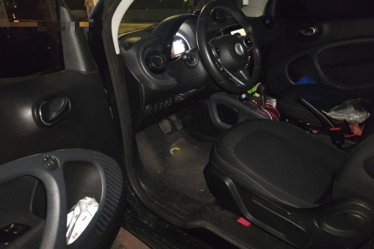 Used smart fortwo 2019 0.9T 66kW Hardtop Engine Version China VI Emission Standard Driver Seat