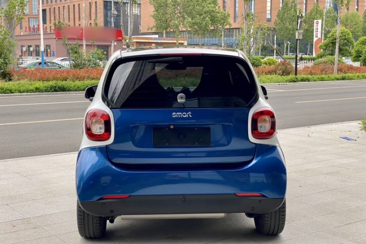 Used smart fortwo 2019 0.9T 66kW Hardtop Wind Power Edition China VI Exterior 3