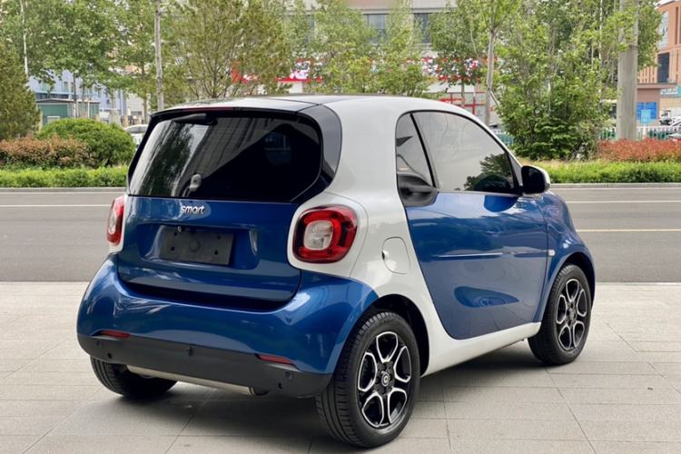 Used smart fortwo 2019 0.9T 66kW Hardtop Wind Power Edition China VI Exterior 5