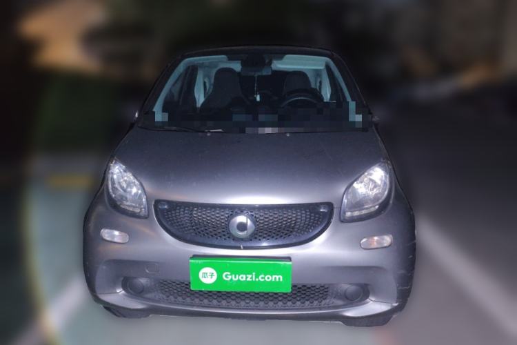 Used smart fortwo 2019 0.9T 66kW Hardtop Engine Version China VI Emission Standard Front