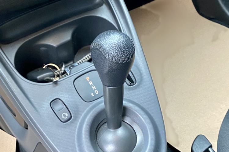 Used smart fortwo 2019 0.9T 66kW Hardtop Wind Power Edition China VI Gear Lever