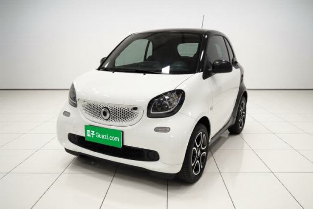 smart fortwo 2019 0.9T 66kW Hardtop Wind Power Edition China VI usado
