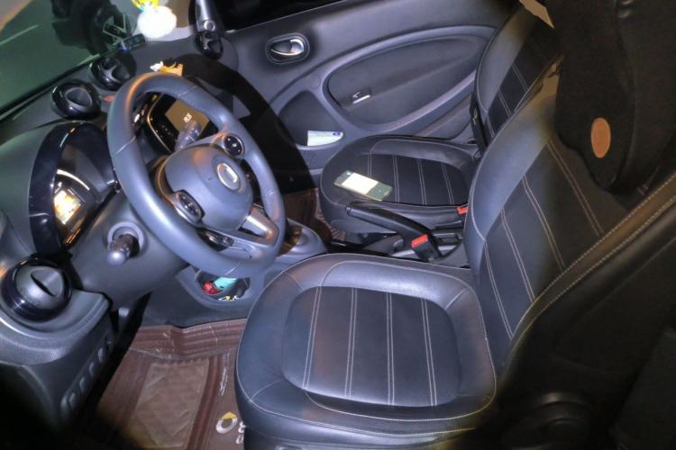Used smart fortwo 2019 0.9T 66kW Hardtop Pioneer Edition China VI Left Front Seat