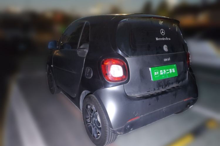 Used smart fortwo 2019 0.9T 66kW Hardtop Engine Version China VI Emission Standard Rear Left 45 Deg