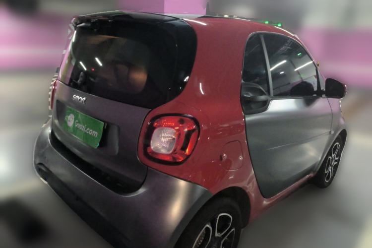 Used smart fortwo 2019 0.9T 66kW Hardtop Pioneer Edition China VI Rear Right 45 Deg