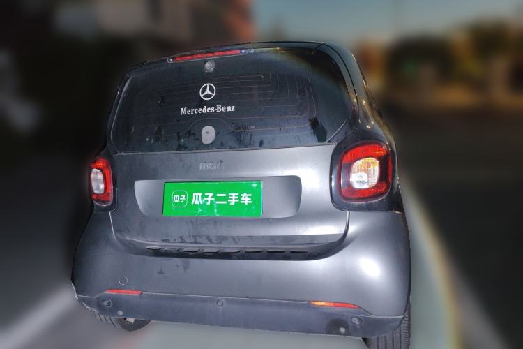 Used smart fortwo 2019 0.9T 66kW Hardtop Engine Version China VI Emission Standard Rear