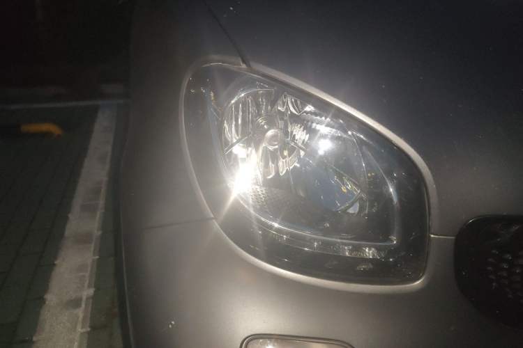 Used smart fortwo 2019 0.9T 66kW Hardtop Engine Version China VI Emission Standard Right Front Headlight