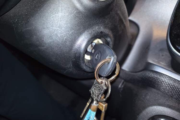 Used smart fortwo 2019 0.9T 66kW Hardtop Wind Power Edition China VI Vehicle Key