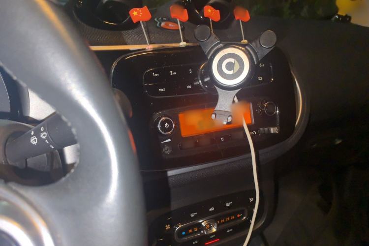 Used smart fortwo 2019 0.9T 66kW Hardtop Wind Power Edition China VI Audio And AC Panel