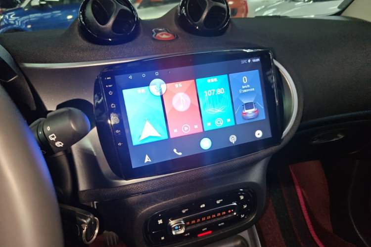 Used smart fortwo 2019 0.9T 66kW Hardtop Wind Power Edition China VI Audio And AC Panel