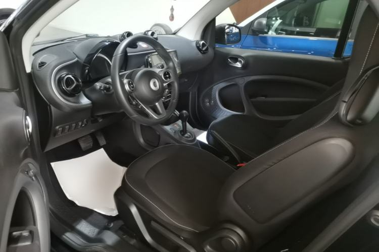 Used smart fortwo 2019 0.9T 66kW Hardtop Wind Power Edition China VI Driver Seat