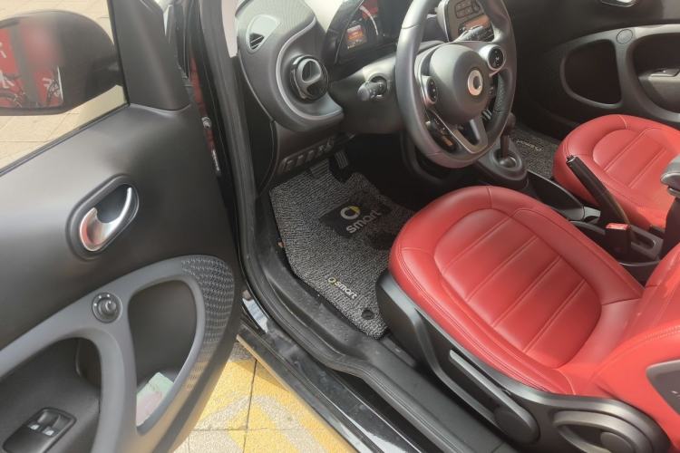 Used smart fortwo 2019 0.9T 66kW Hardtop Wind Power Edition China VI Driver Seat