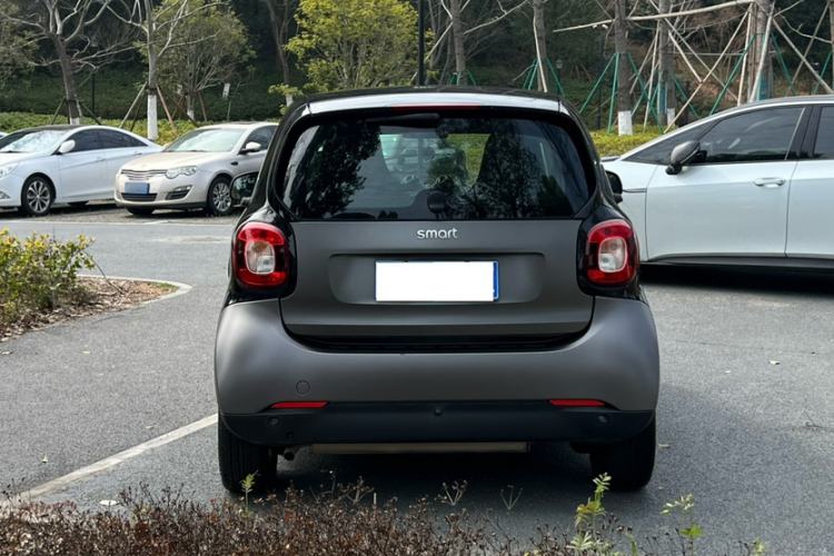 Used smart fortwo 2019 0.9T 66kW Hardtop Wind Power Edition China VI Exterior 1