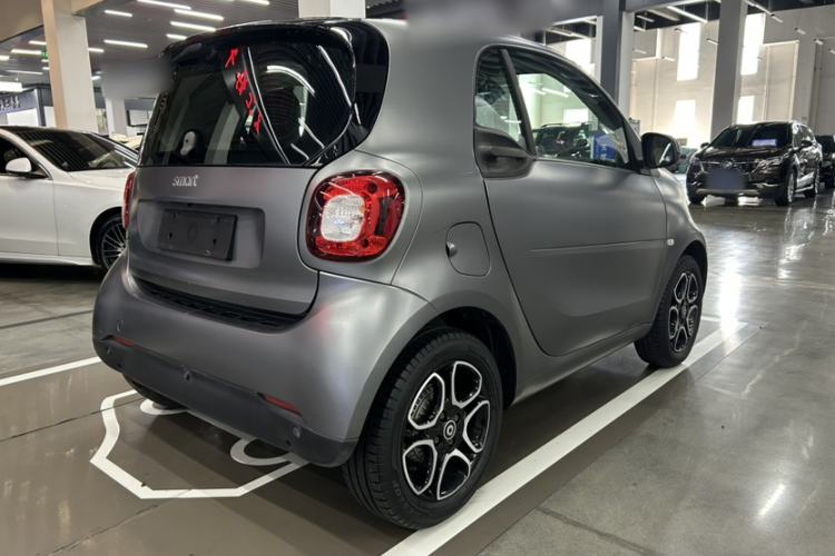Used smart fortwo 2019 0.9T 66kW Hardtop Wind Power Edition China VI Exterior 1