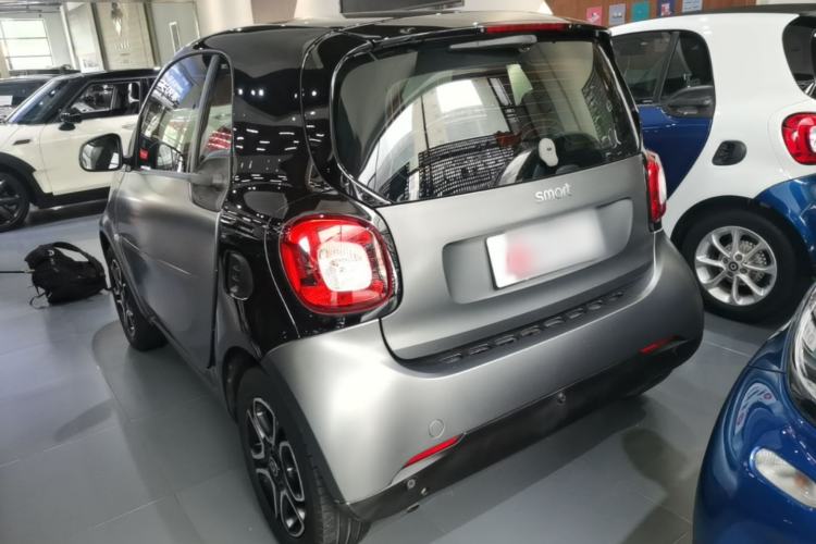 Used smart fortwo 2019 0.9T 66kW Hardtop Wind Power Edition China VI Exterior 2