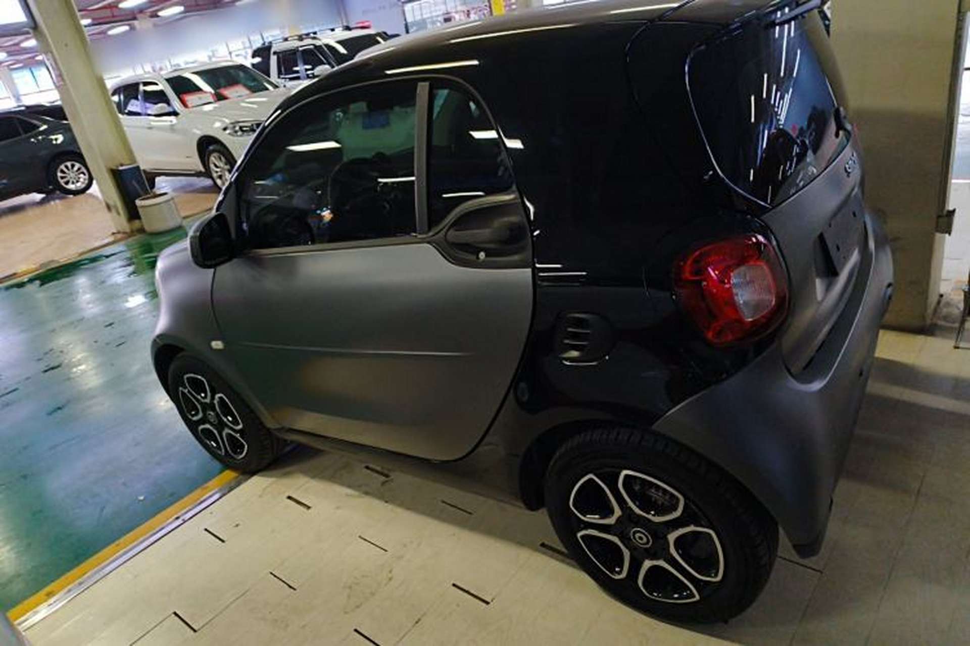 Used smart fortwo 2019 0.9T 66kW Hardtop Wind Power Edition China VI Exterior 3