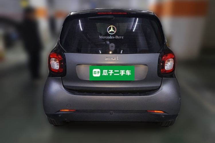 Used smart fortwo 2019 0.9T 66kW Hardtop Wind Power Edition China VI Exterior 4